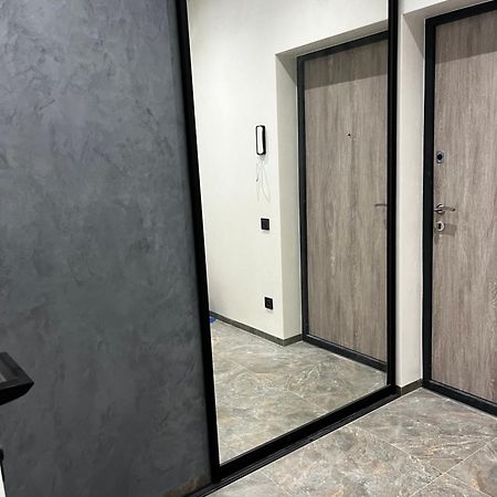 Квартира В Новому Жк Дрім Таун Lutsʼk Dış mekan fotoğraf